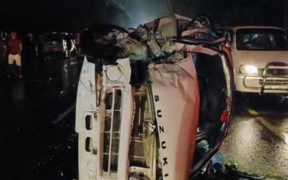 Multiple Vehicles Collide on Agartala-Bishalgarh Road, Several People Injured Multiple Vehicles Collide on Agartala-Bishalgarh Road, Several People Injured